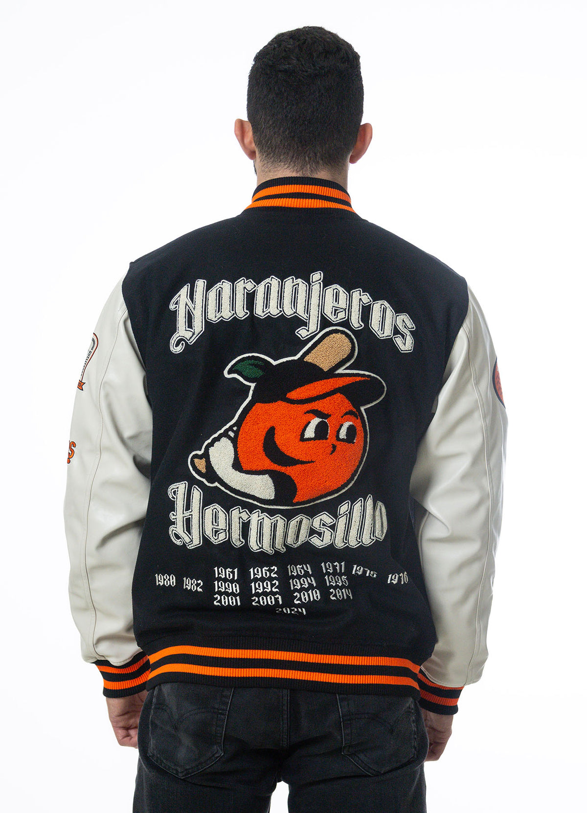 CHAMARRA VARSITY NEW ERA 25
